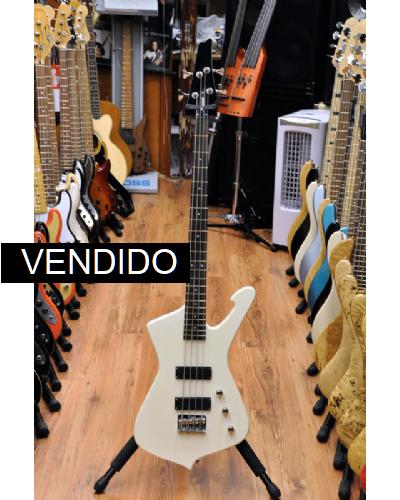 Ibanez Iceman ICB200 White